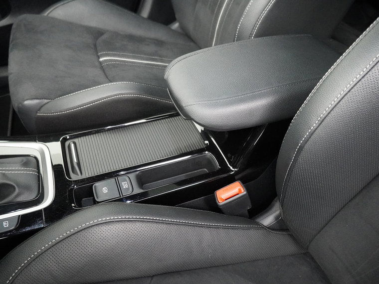 Vehicle Image 33