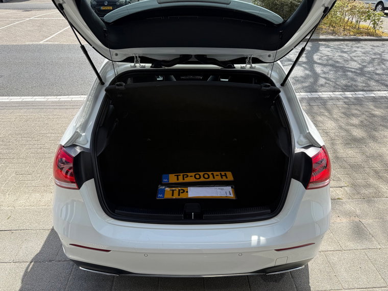 Vehicle Image 37