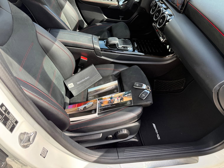 Vehicle Image 39
