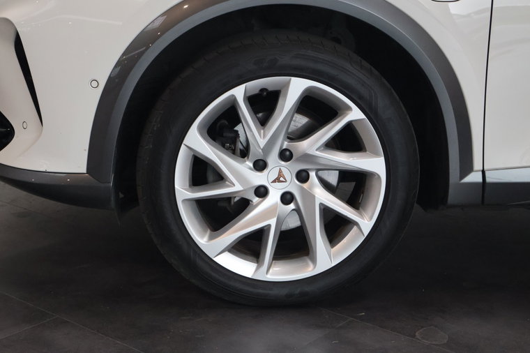 Vehicle Image 31