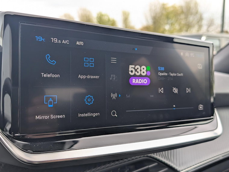 Vehicle Image 21