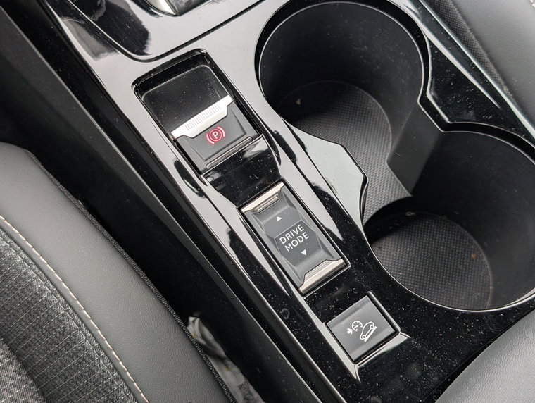 Vehicle Image 33