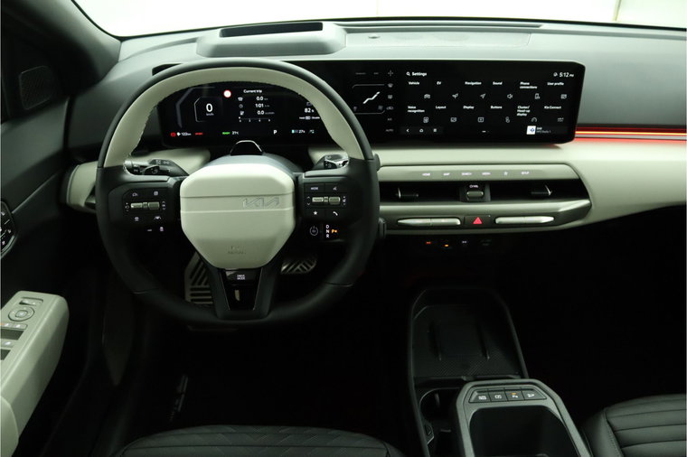 Vehicle Image 33