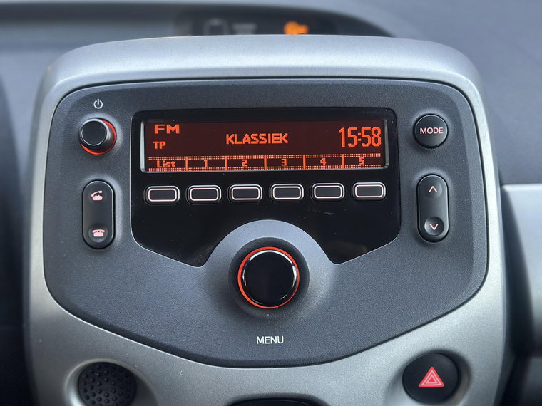 Vehicle Image 13