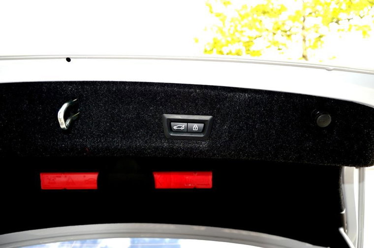 Vehicle Image 51