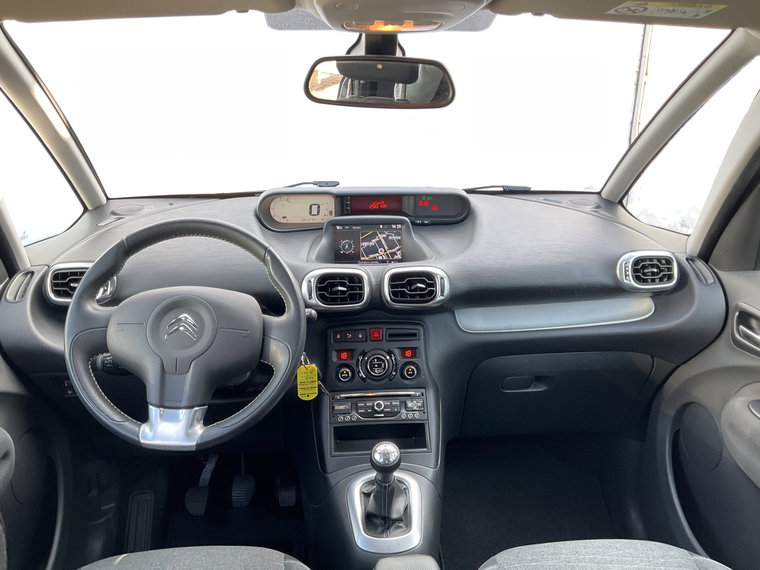 Vehicle Image 27