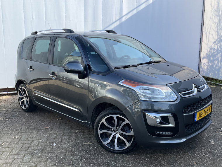 Vehicle Image 32