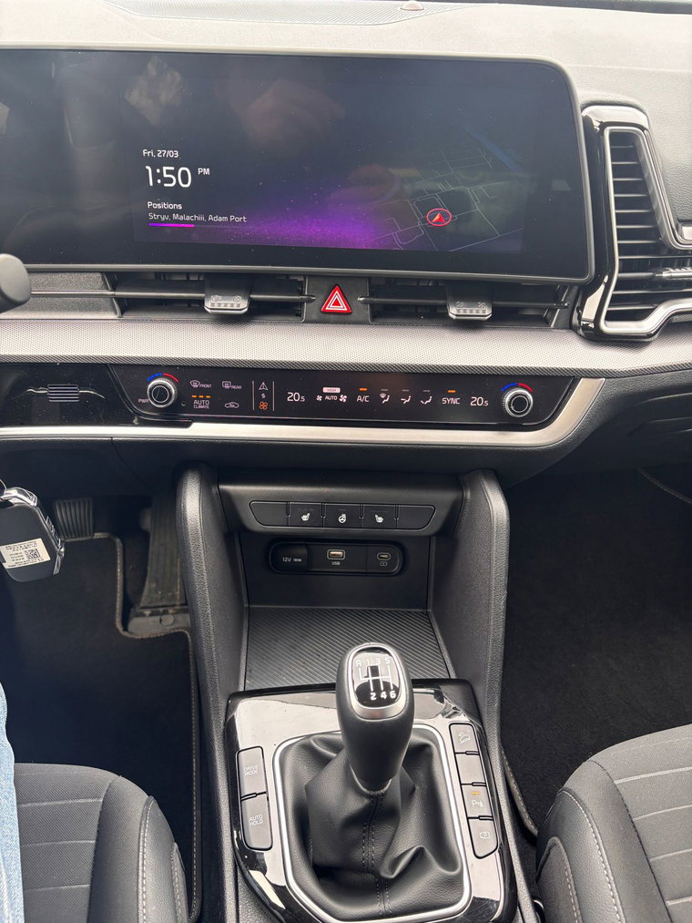 Vehicle Image 17