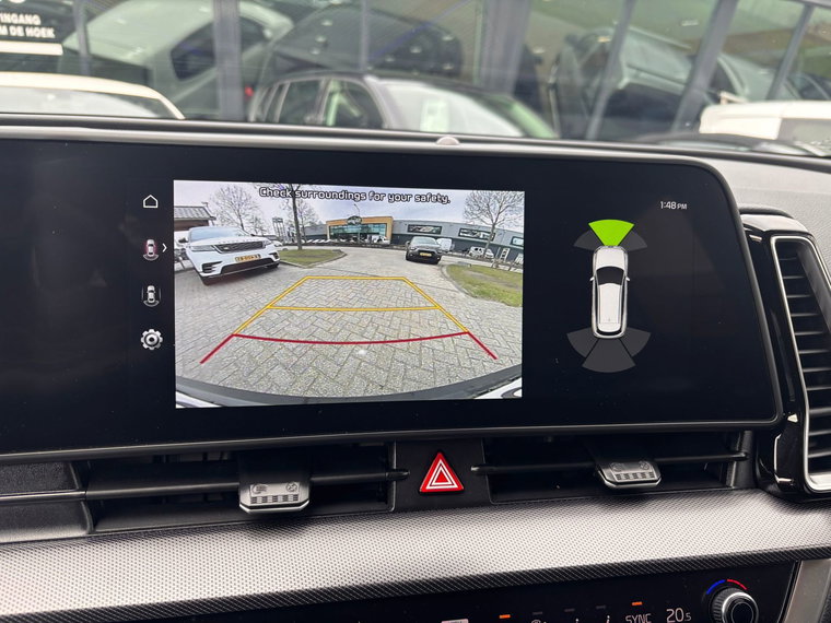 Vehicle Image 19