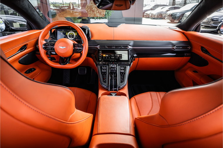 Vehicle Image 10