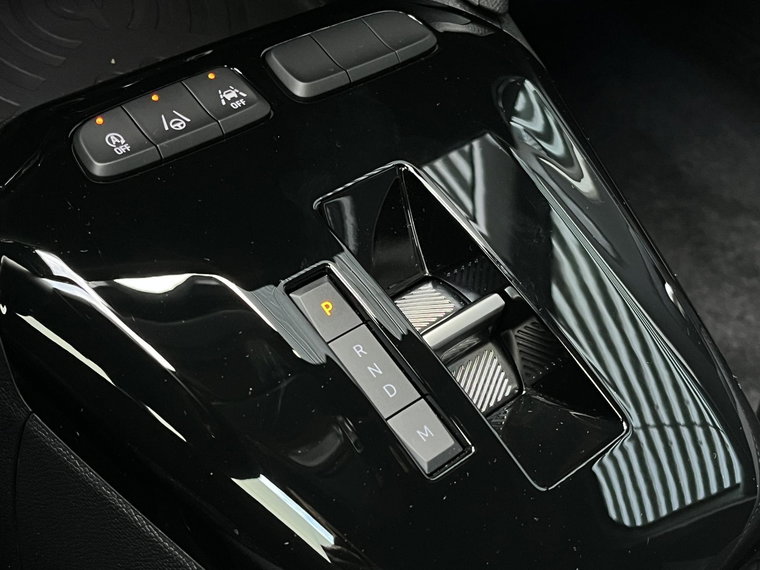 Vehicle Image 24