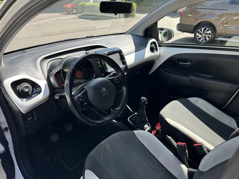 Vehicle Image 20