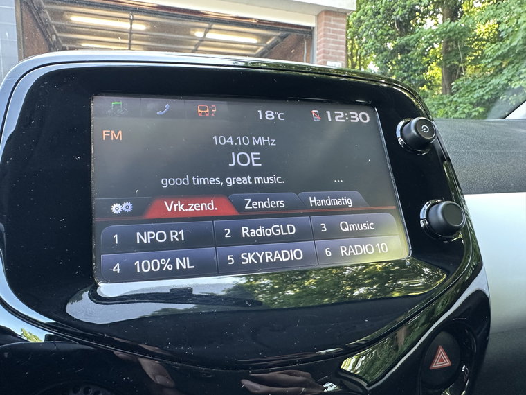 Vehicle Image 11
