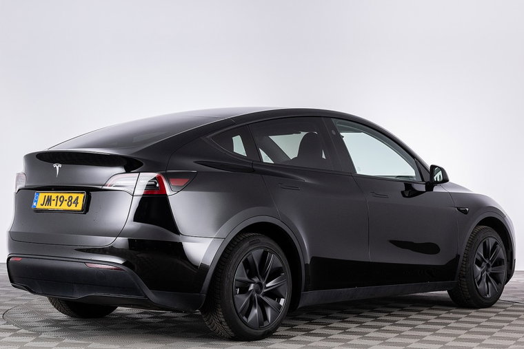 Vehicle Image 37