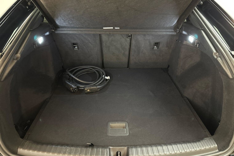 Vehicle Image 33