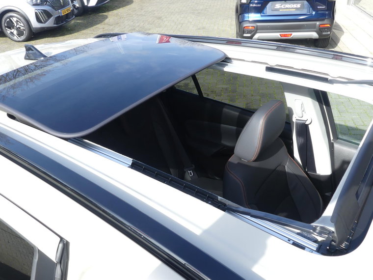 Vehicle Image 30