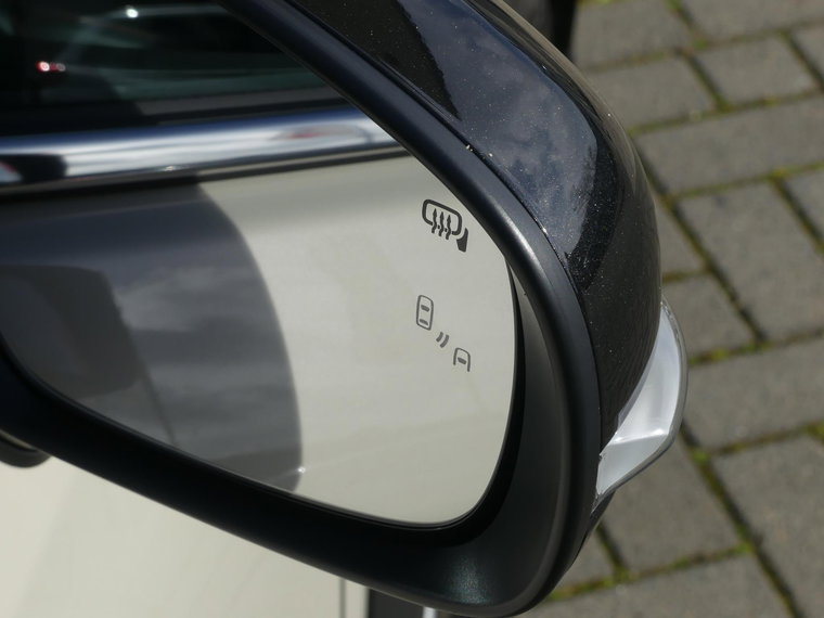 Vehicle Image 33