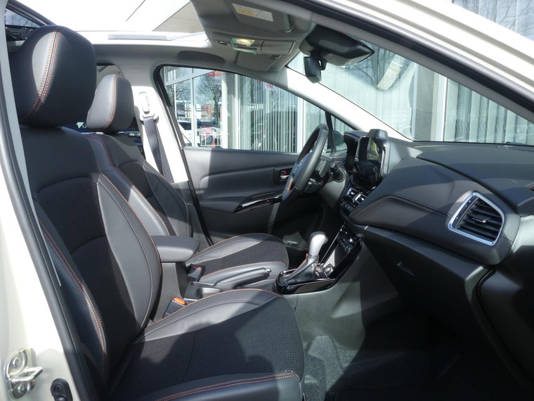 Vehicle Image 35