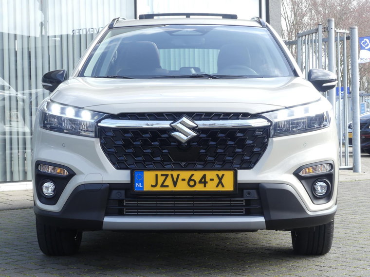 Vehicle Image 7