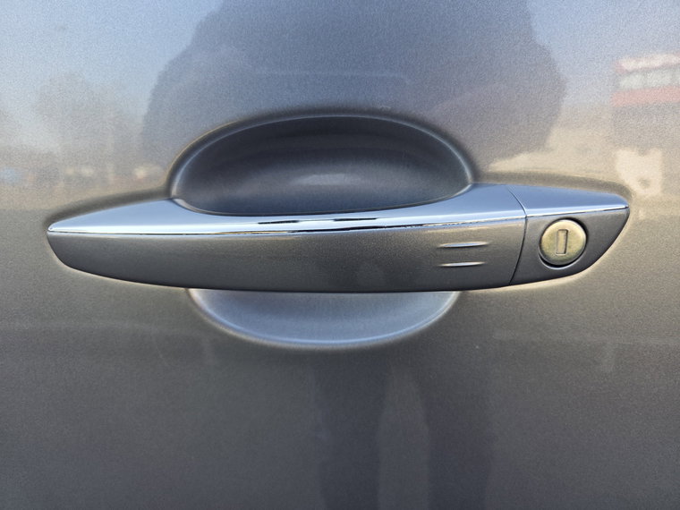 Vehicle Image 36