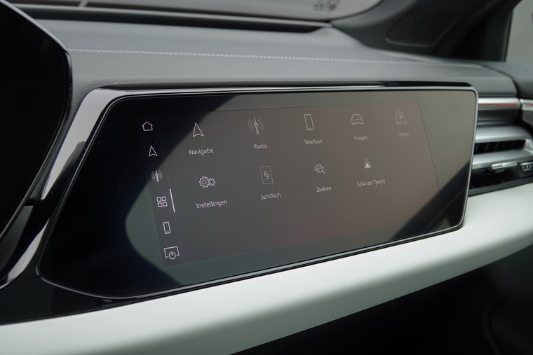 Vehicle Image 52