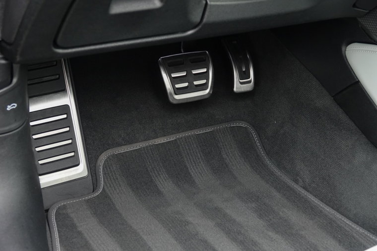 Vehicle Image 53