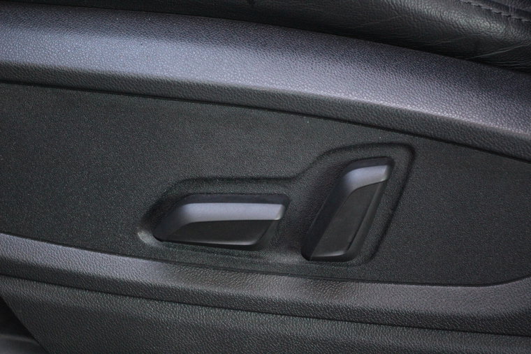 Vehicle Image 33