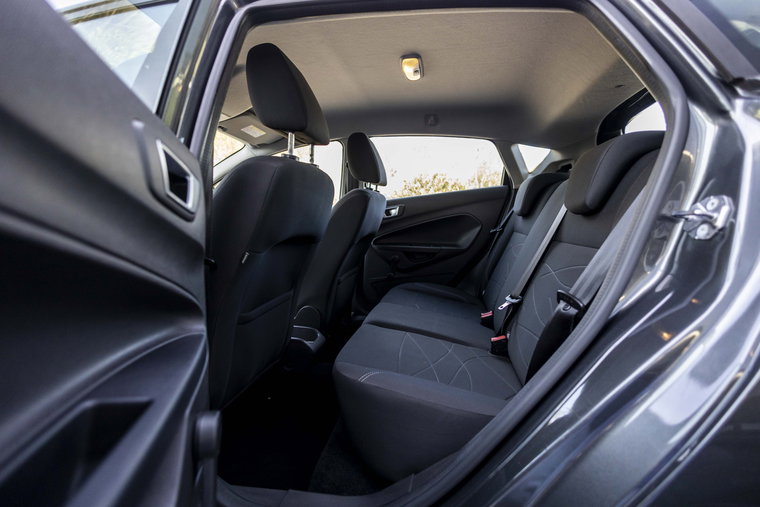 Vehicle Image 14
