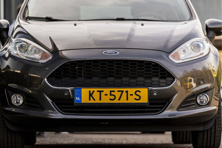 Vehicle Image 9