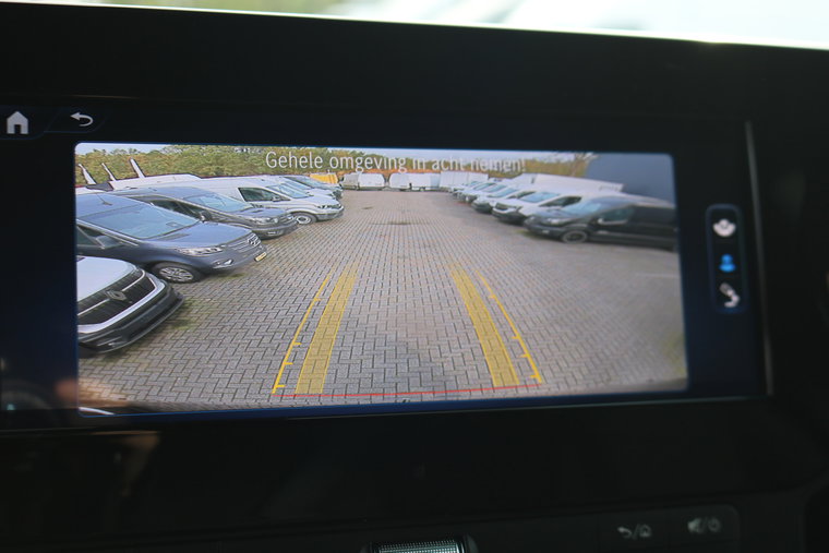 Vehicle Image 33