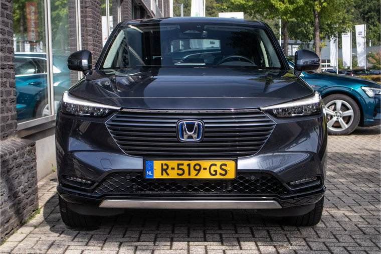 Vehicle Image 12