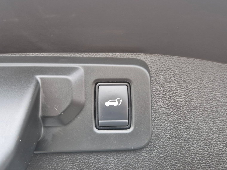 Vehicle Image 29