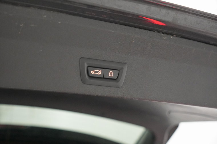 Vehicle Image 52