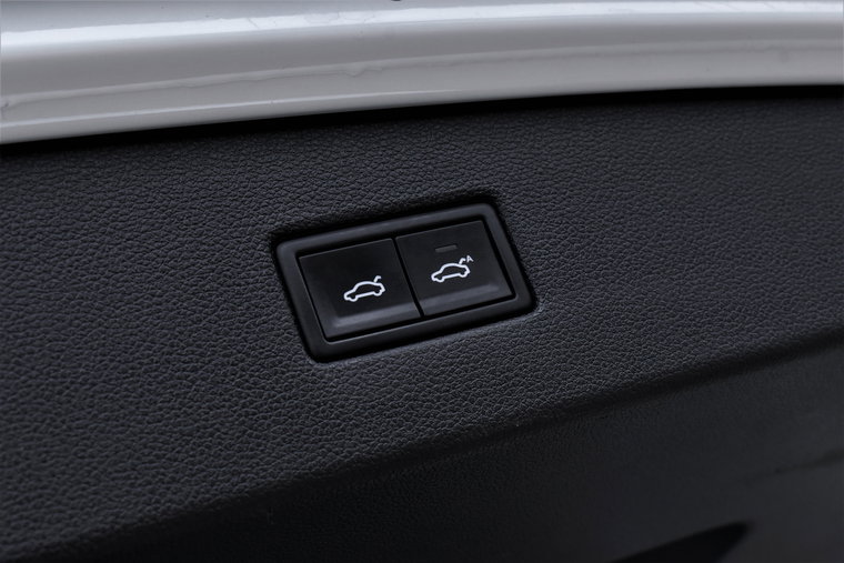 Vehicle Image 39