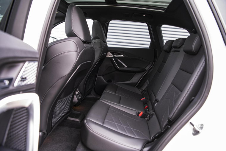 Vehicle Image 35
