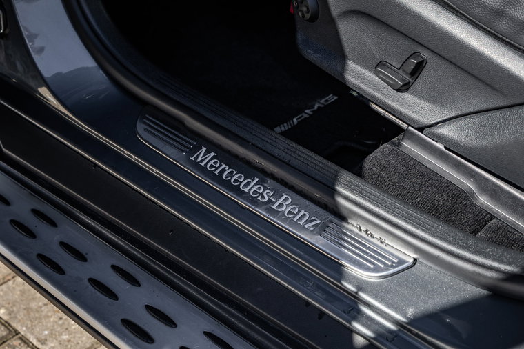 Vehicle Image 36