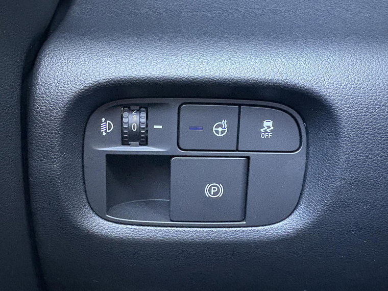 Vehicle Image 26