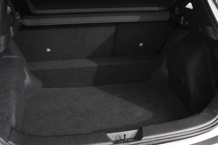 Vehicle Image 23