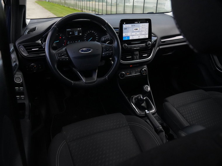 Vehicle Image 18