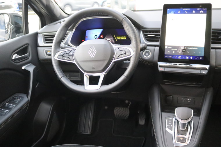 Vehicle Image 15