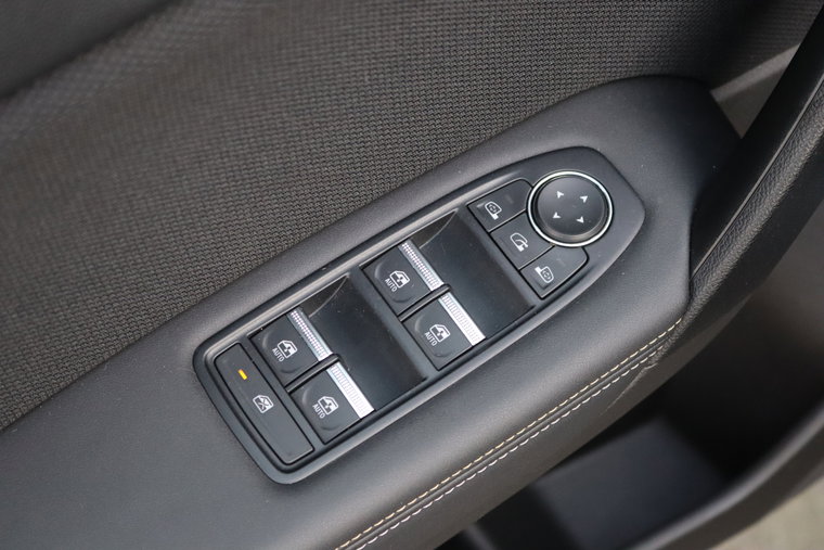 Vehicle Image 35
