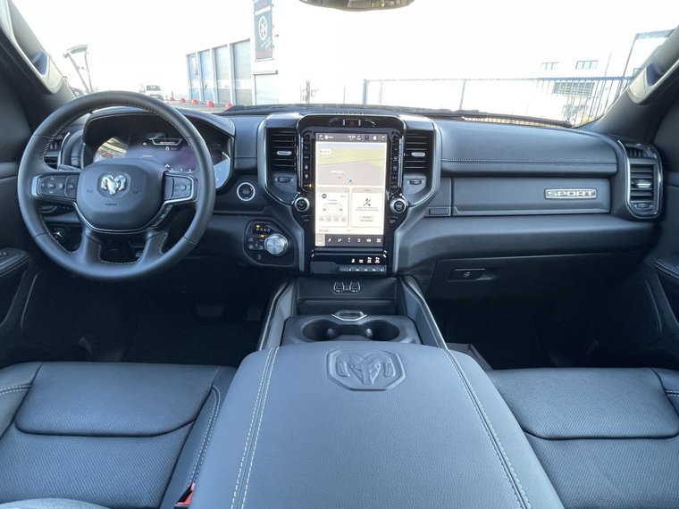 Vehicle Image 40