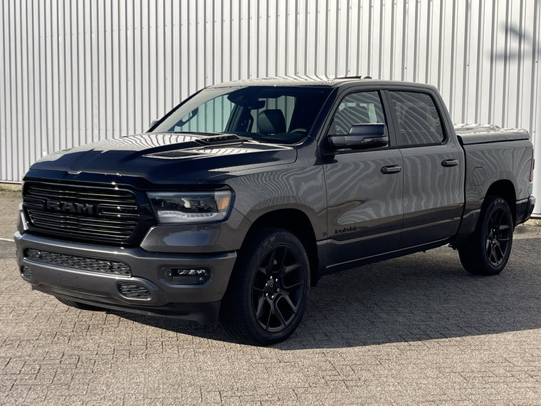 Vehicle Image 6