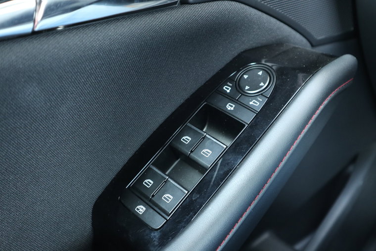 Vehicle Image 26