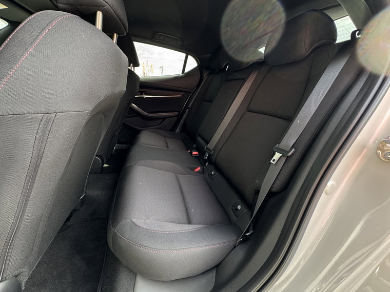 Vehicle Image 37