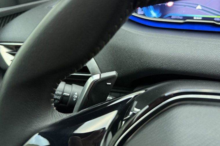 Vehicle Image 22