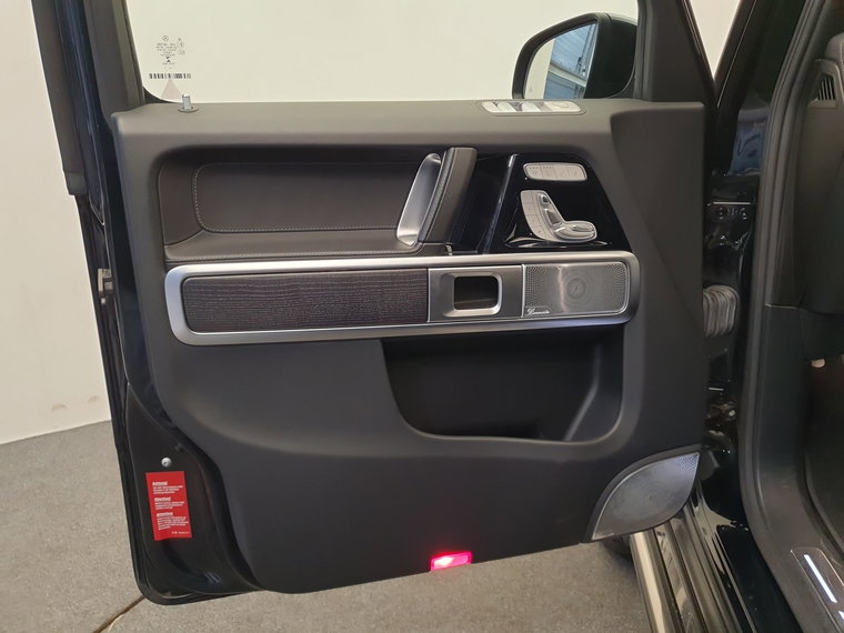 Vehicle Image 23