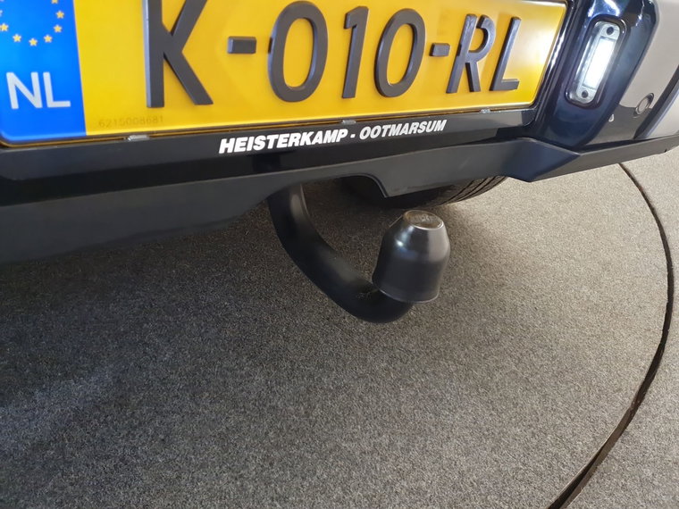Vehicle Image 28