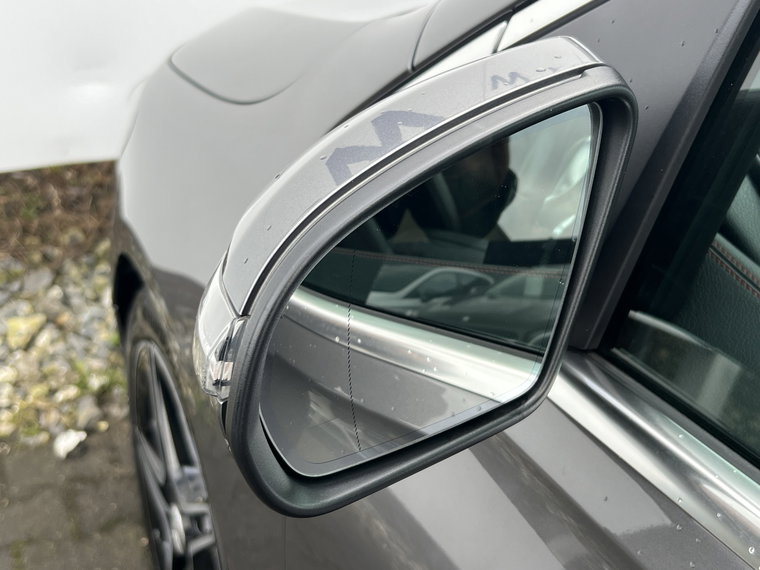 Vehicle Image 38