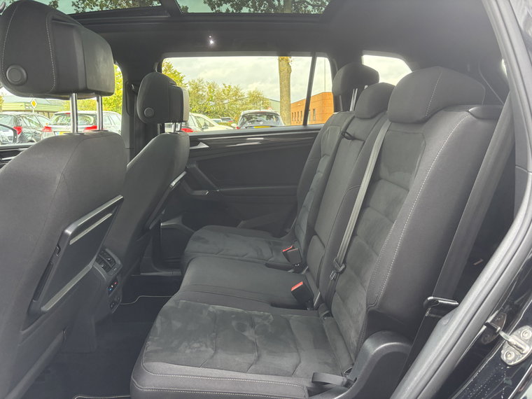 Vehicle Image 27